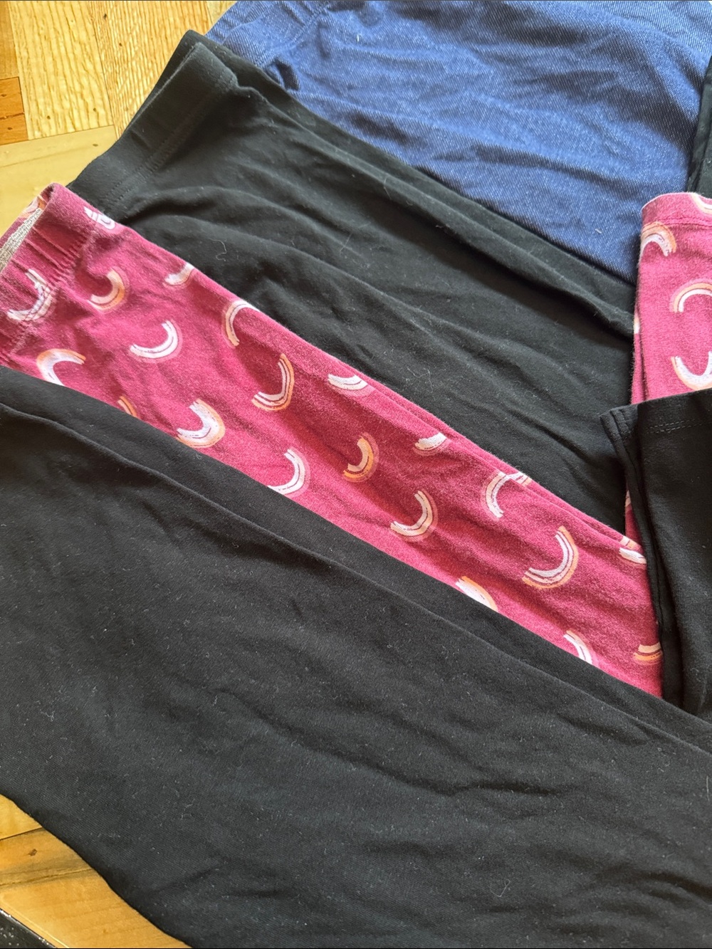 Kids Stretch Leggings 4-Pack in Black, Pink and Blue - Picture 2 of 7